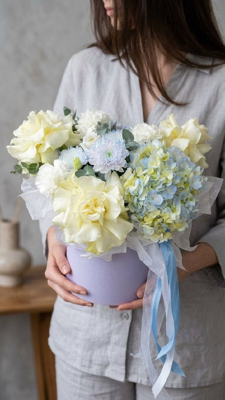Композиция в коробке «Дыхание весны»